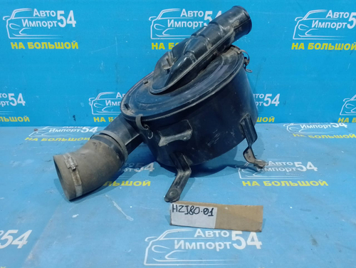 Корпус воздушного фильтра TOYOTA LAND CRUISER 1992