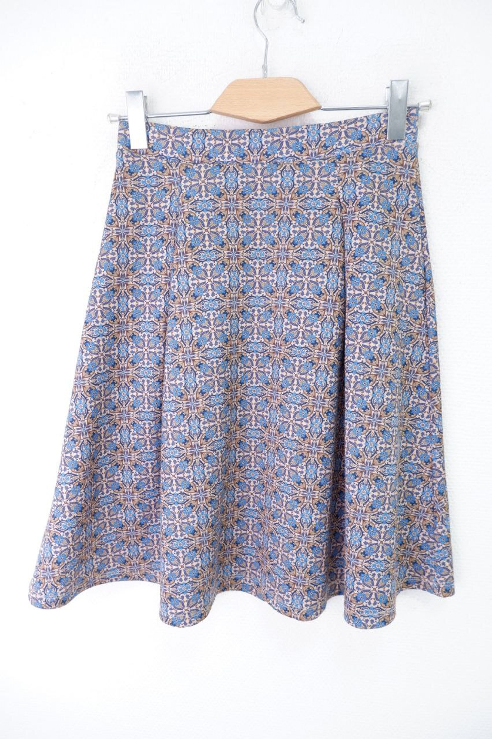 Юбка Stradivarius пестрая 44 размер