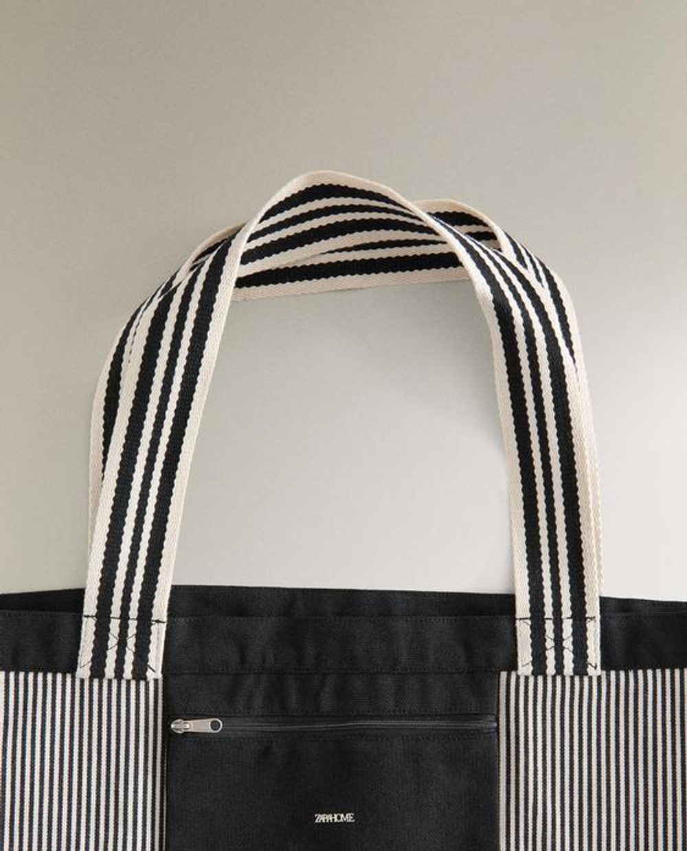 ZARA HOME ДВУСТОРОННЯЯ ПОЛОСАТАЯ ТКАНЕВАЯ СУМКА-ШОППЕР, ЧЕРНЫЙ