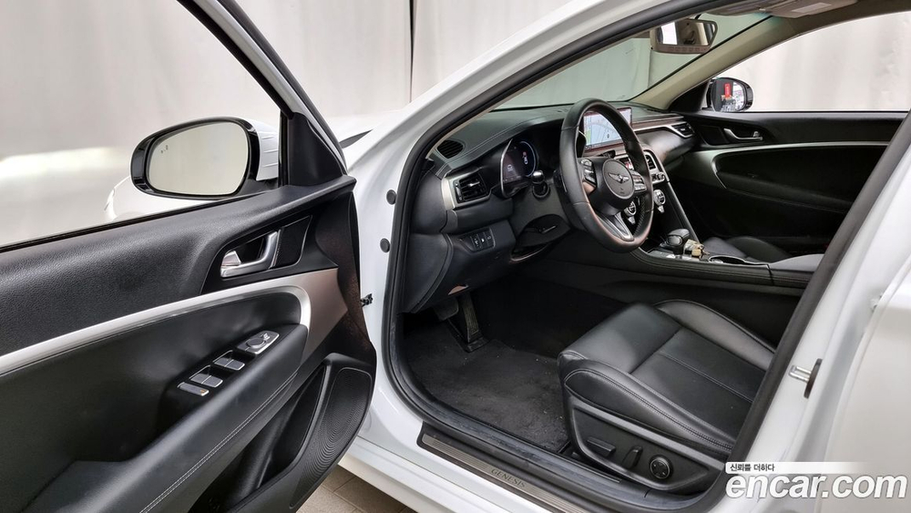 Genesis The New G70 Бензин 2.0T 2WD (11.2021)