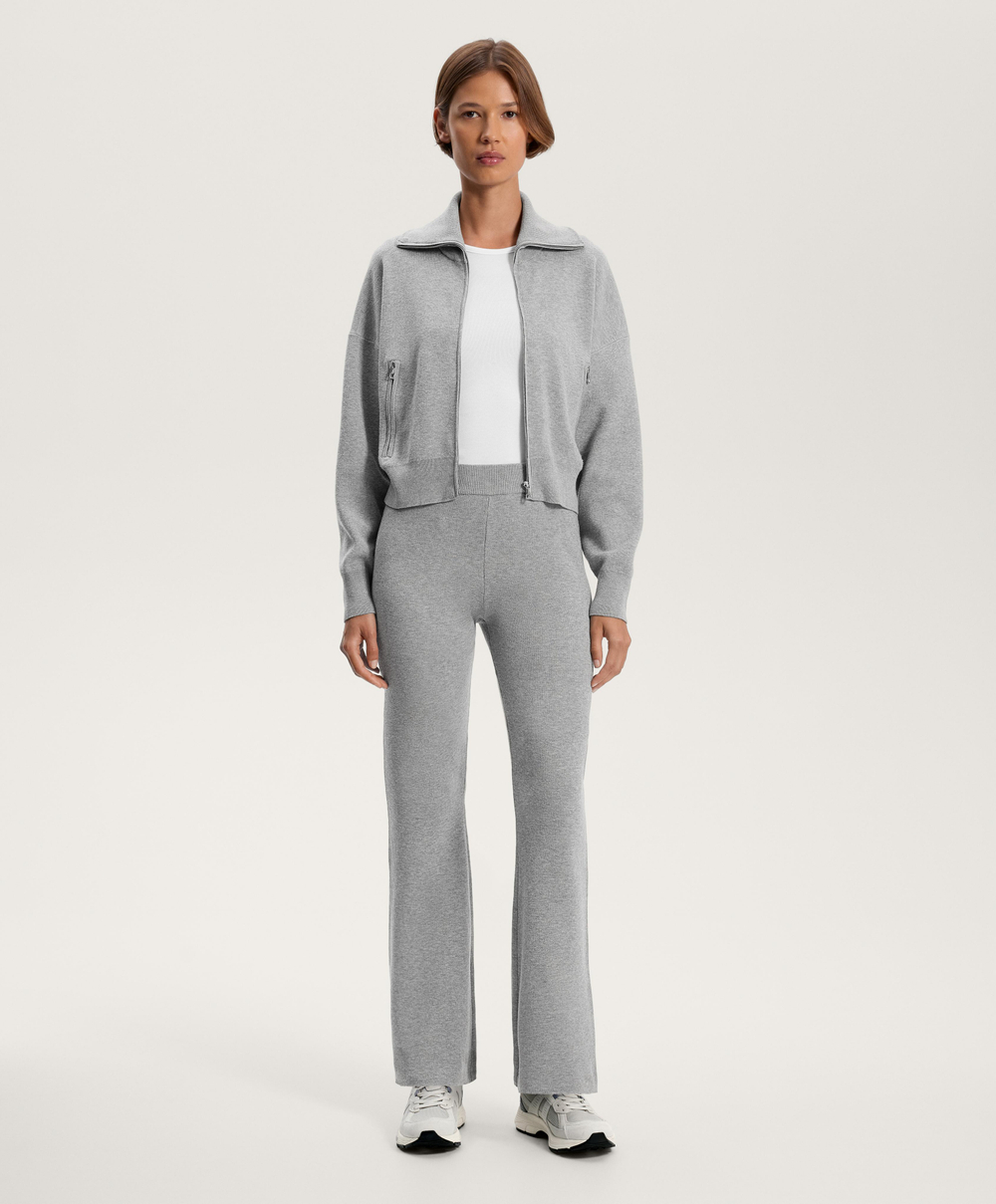 OYSHO Расклешенные трикотажные брюки, светло-серый