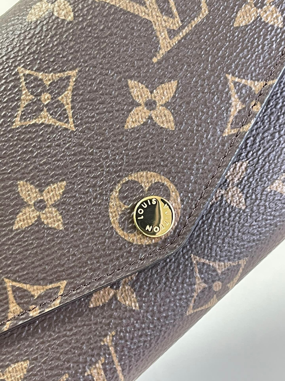 Louis Vuitton Sarah Wallet