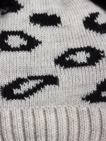 Шапка для девочки зимняя с помпонами на завязках