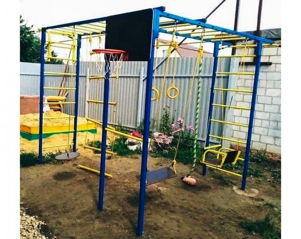 Уличный спортивный комплекс Олимпи