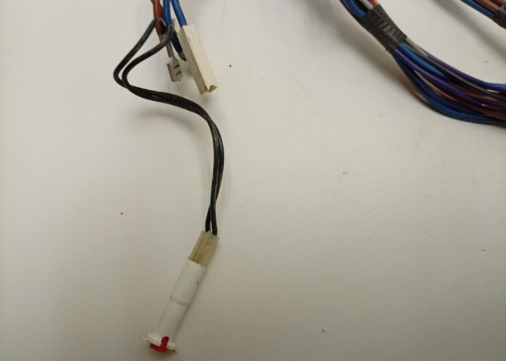 CISLI420 ктп16 Комплект проводов для посудомоечной машины Hotpoint-Ariston W16002306800 б/у