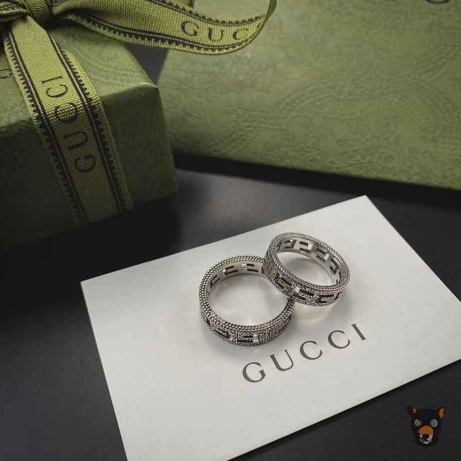 Кольцо Gucci "GG Supreme" узкое