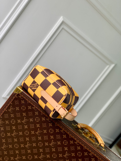 Louis Vuitton Locker Dopp Kit