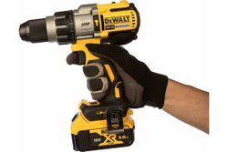 Дрель-шуруповерт DEWALT XRP DCD996P2