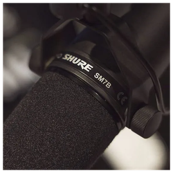Студийный динамический микрофон Shure SM7B