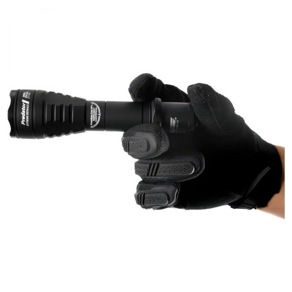 Тактический фонарь Armytek Predator V3 XP-L HI — удобное управление с помощью выносных кнопок и наличие цветных фильтров для различных ситуаций.