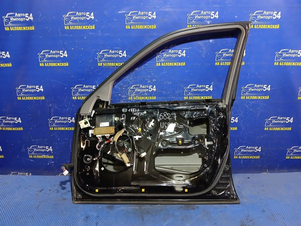 Дверь передняя правая TOYOTA CELSIOR 2003-2006
