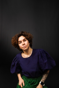 Блузка с рукавами-фонариками из батиста "Полярная звезда"