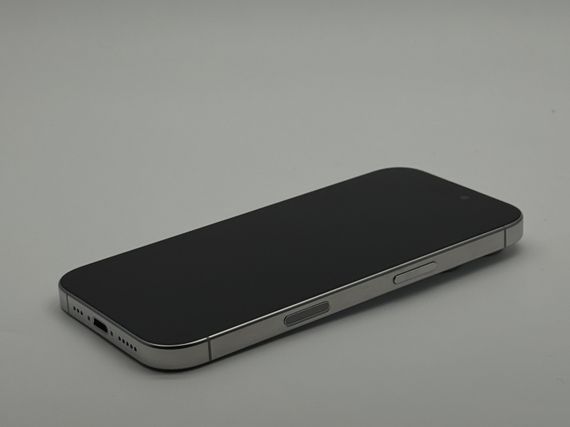 iPhone 16 Pro 256Gb White Titanium