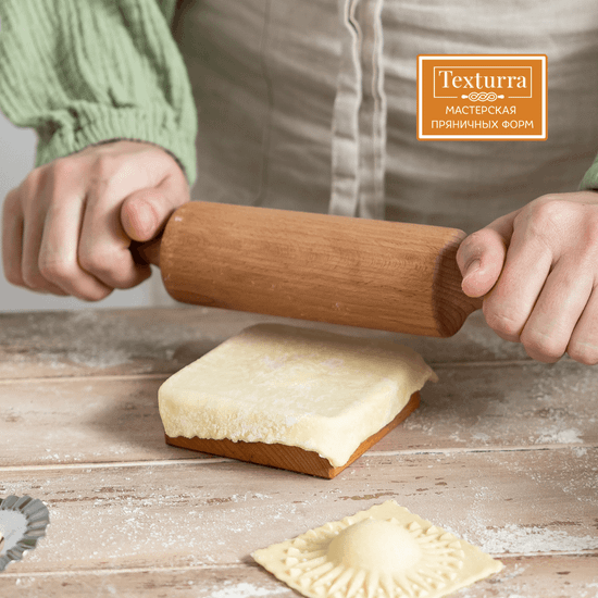 Доска для равиоли Треугольники с шариками