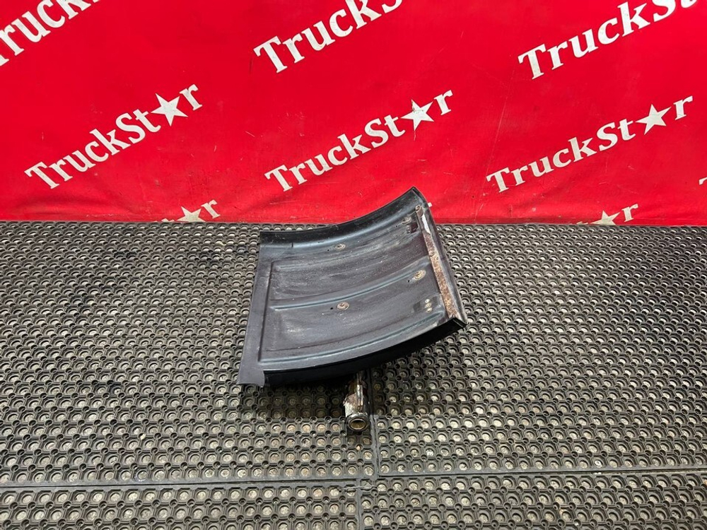 Крыло заднее левое передняя часть