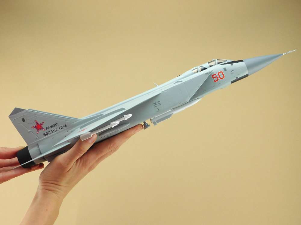Модель самолета МиГ-31БМ (М1:48, ВВС России, RF-92382, 50)