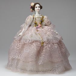 Кукла-шкатулка "Барышня на балу"