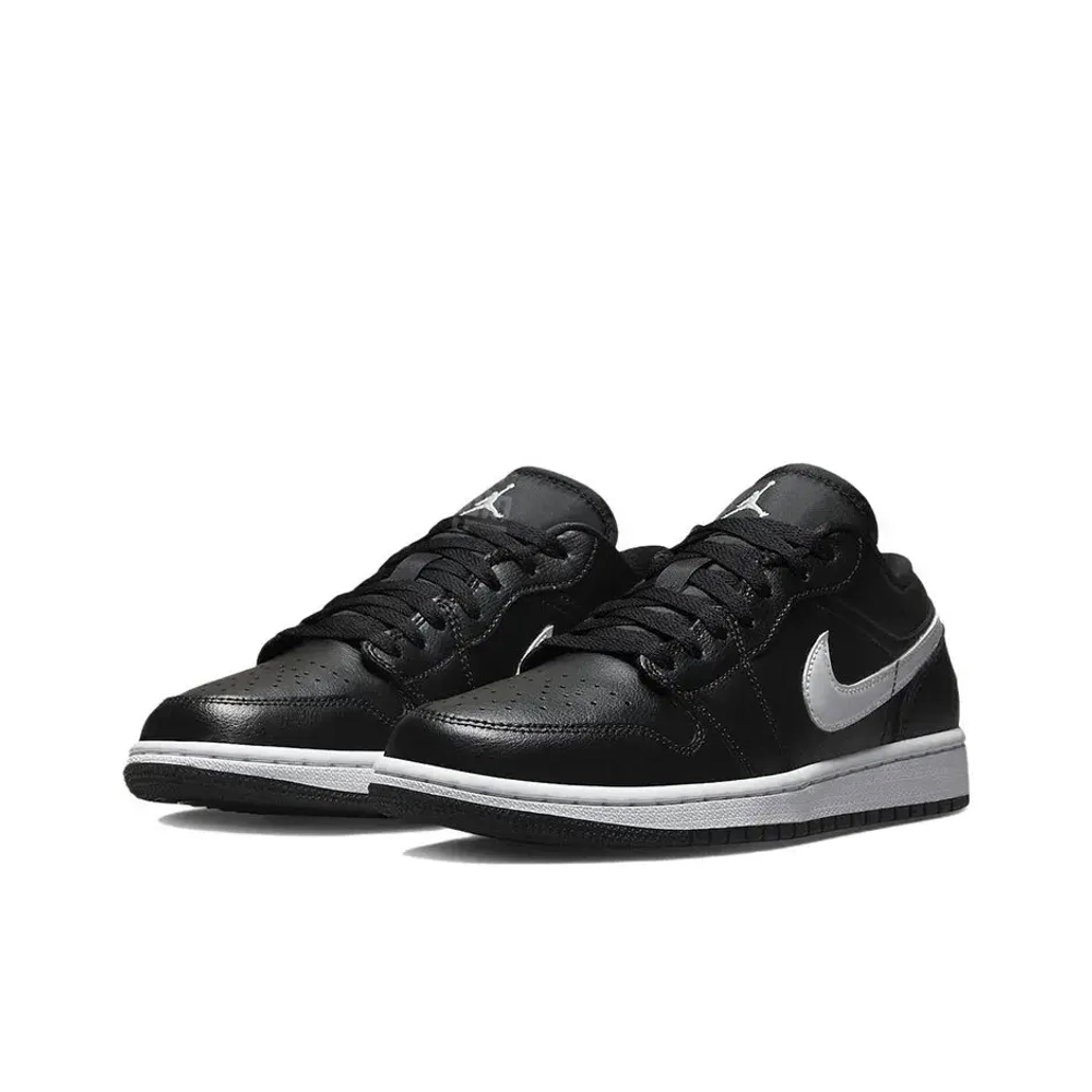 Женские кроссовки Air Jordan 1 Low 'Black White' DV0990-001