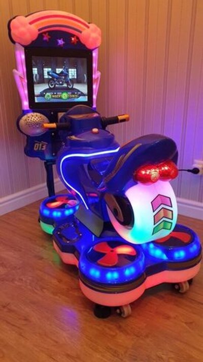 Автомат с видеоигрой «Мотобайк»