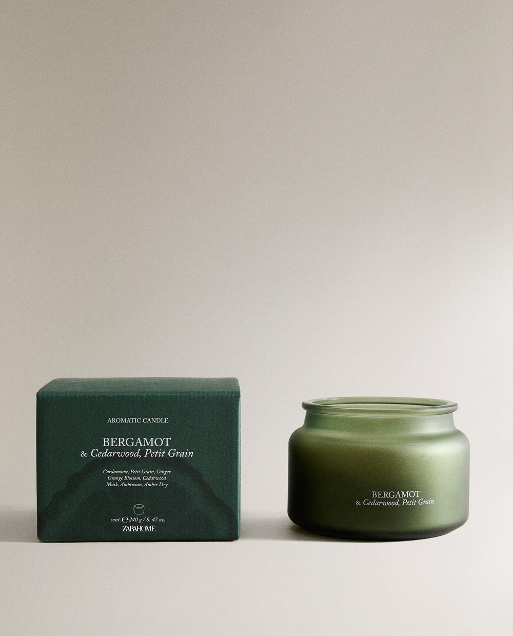 Zara Home - Ароматическая свеча bergamot & cedar wood, petit grain, 240 г
