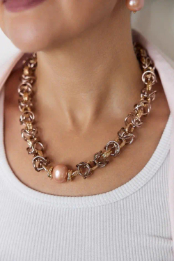 HMG 1131 peach Колье Византия с жемчужиной 1,9 см арт.2100