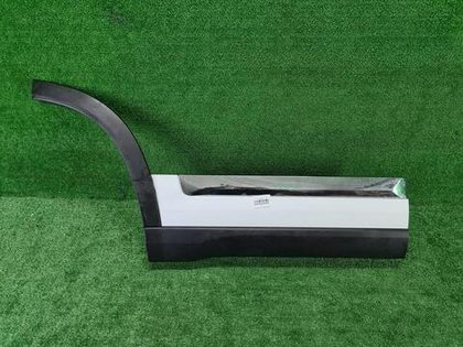 Накладка двери задняя правая Chery Tiggo 8 Pro (2021-н.в.)