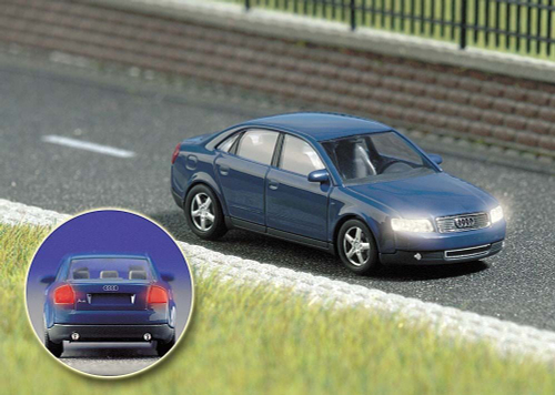 Автомобиль Audi A4, свет, (H0, 1:87)