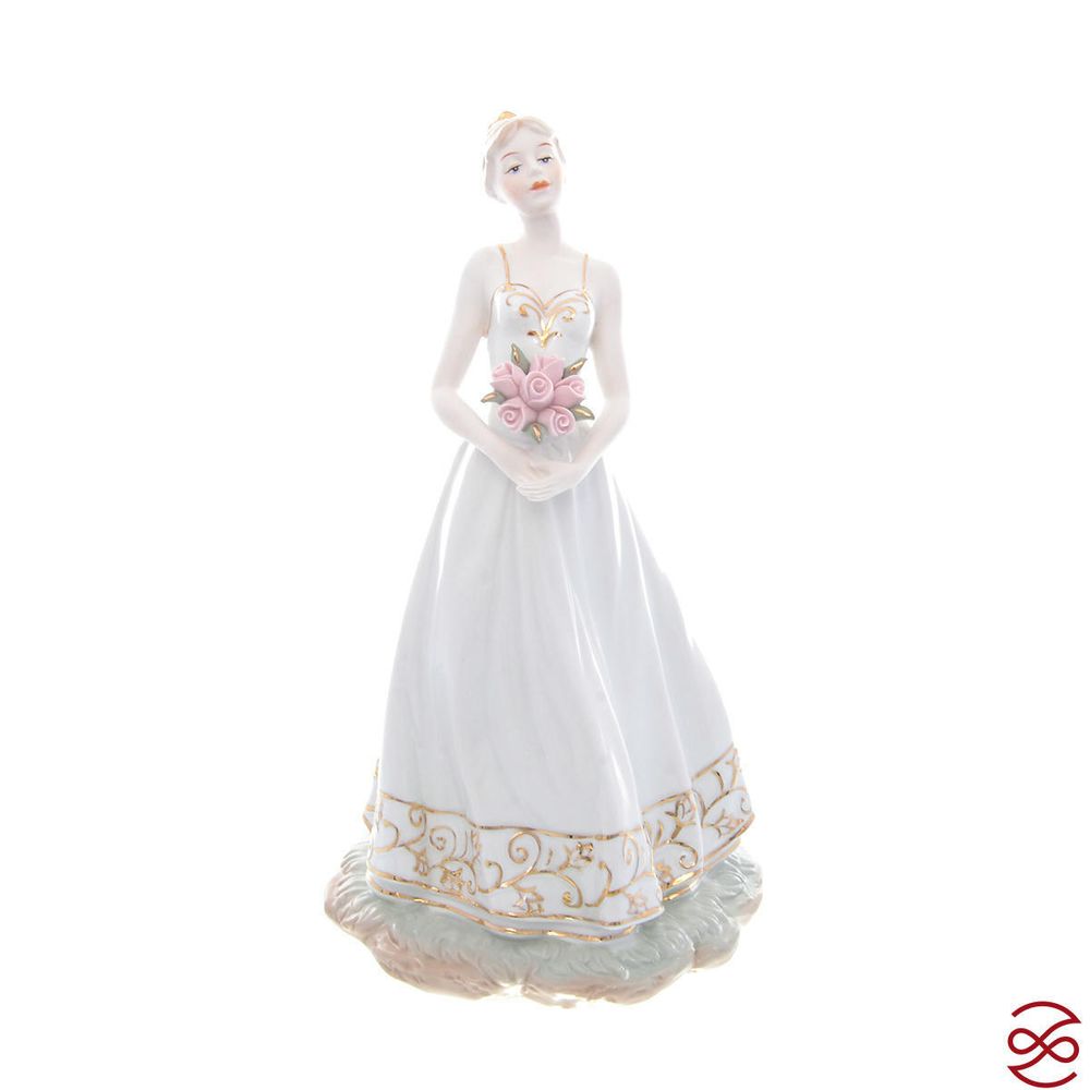 Статуэтка Royal Classics Девушка с букетом 33 см