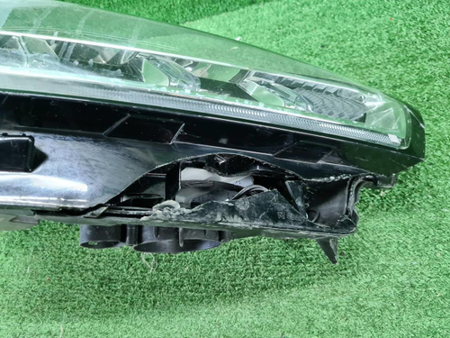 Битая Фара правая Chery Tiggo 7 Pro (2020-н.в.) LED