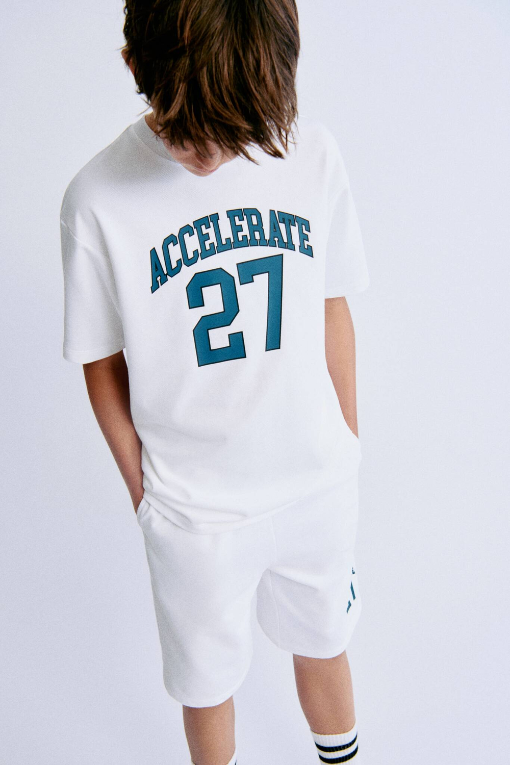 H&M Комплект из футболки и шорт с принтом, белый