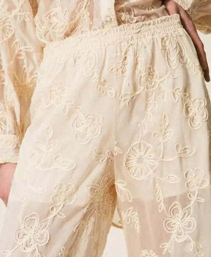 TWINSET Брюки с вышивкой