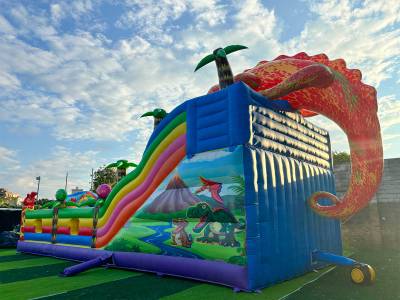 Коммерческий надувной батут «Хамелеон и динозавры Ультра 3» 12*6*6 м