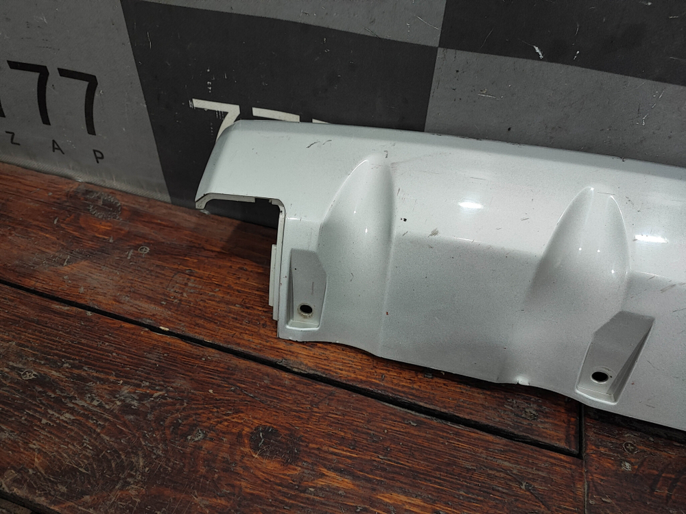 Накладка заднего бампера Mitsubishi Outlander 1 02-09 Б/У Оригинал MN175840