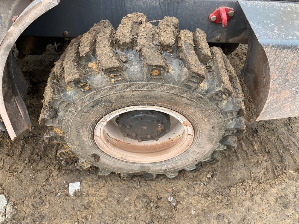 GOODWORK LX* Фронтальный погрузчик LX180F (Дизельный, 2,8 л, 45 л.с., АТ)