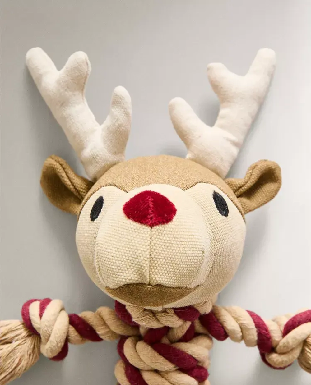 ZARA HOME ПРОРЕЗЫВАТЕЛЬ В ФОРМЕ ОЛЕНЯ НА РОЖДЕСТВЕНСКУЮ ТЕМАТИКУ ДЛЯ ДОМАШНИХ ЖИВОТНЫХ