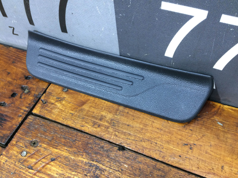 Накладка порога задняя правая Hyundai Creta 1 (GS) 16-21 Б/У Оригинал 85887M0000