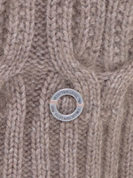 Капор Клеома из пряжи енота