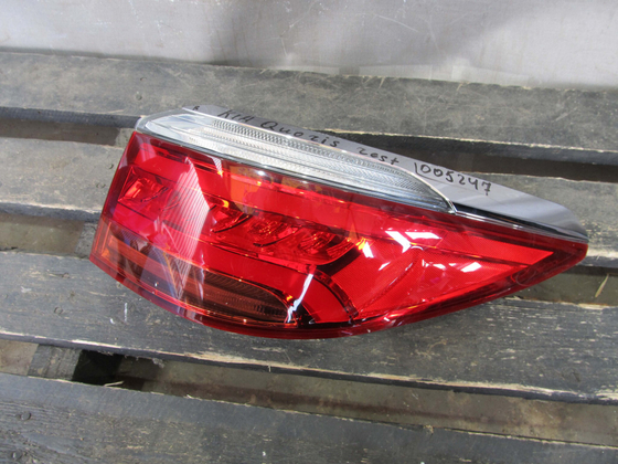 Фонарь задний правый Kia Quoris (KH) 14-18 Б/У Оригинал 924023T520