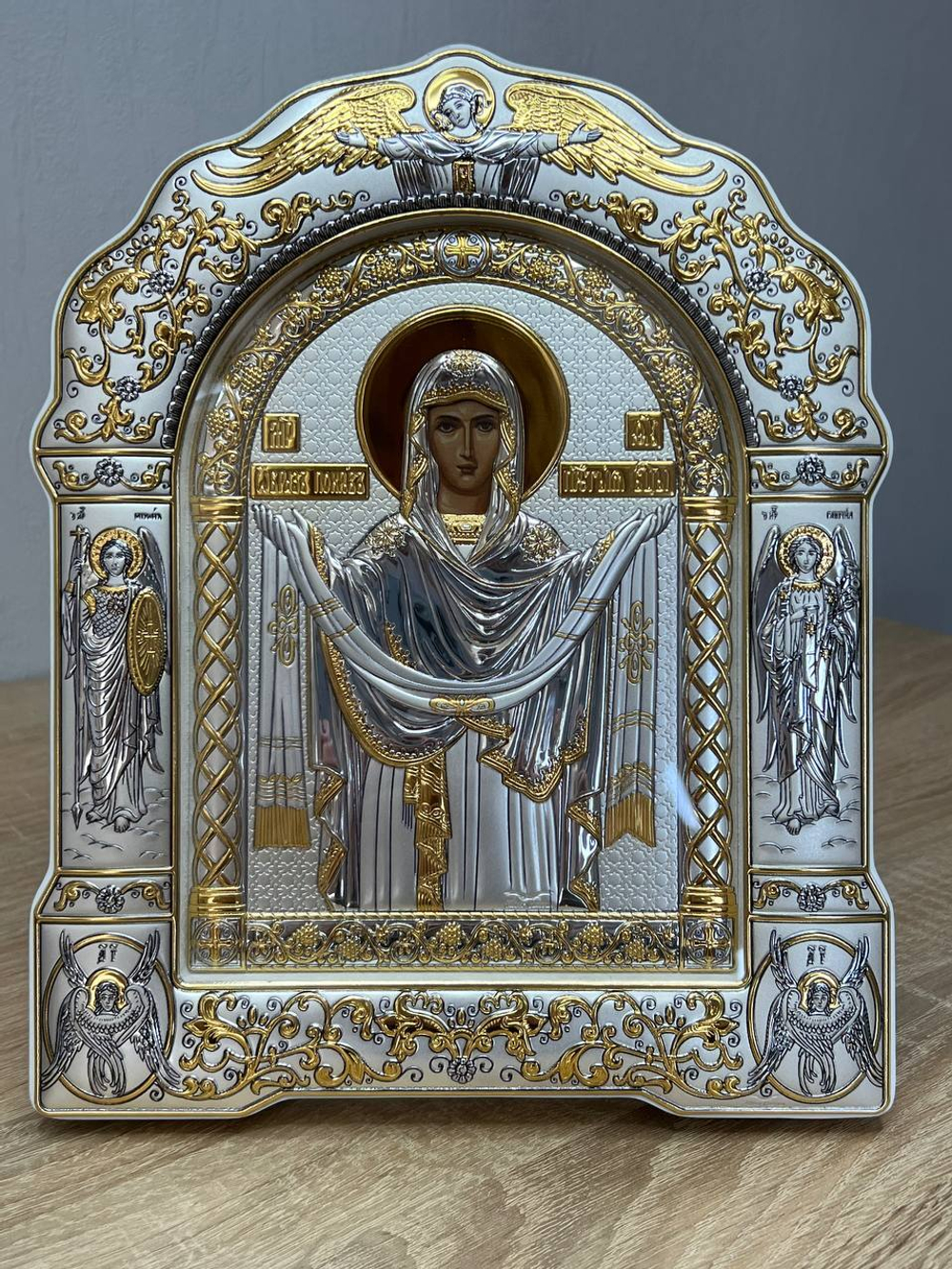 Покрова БМ, икона арочная с рамкой под стеклом, белое дерево 167х228