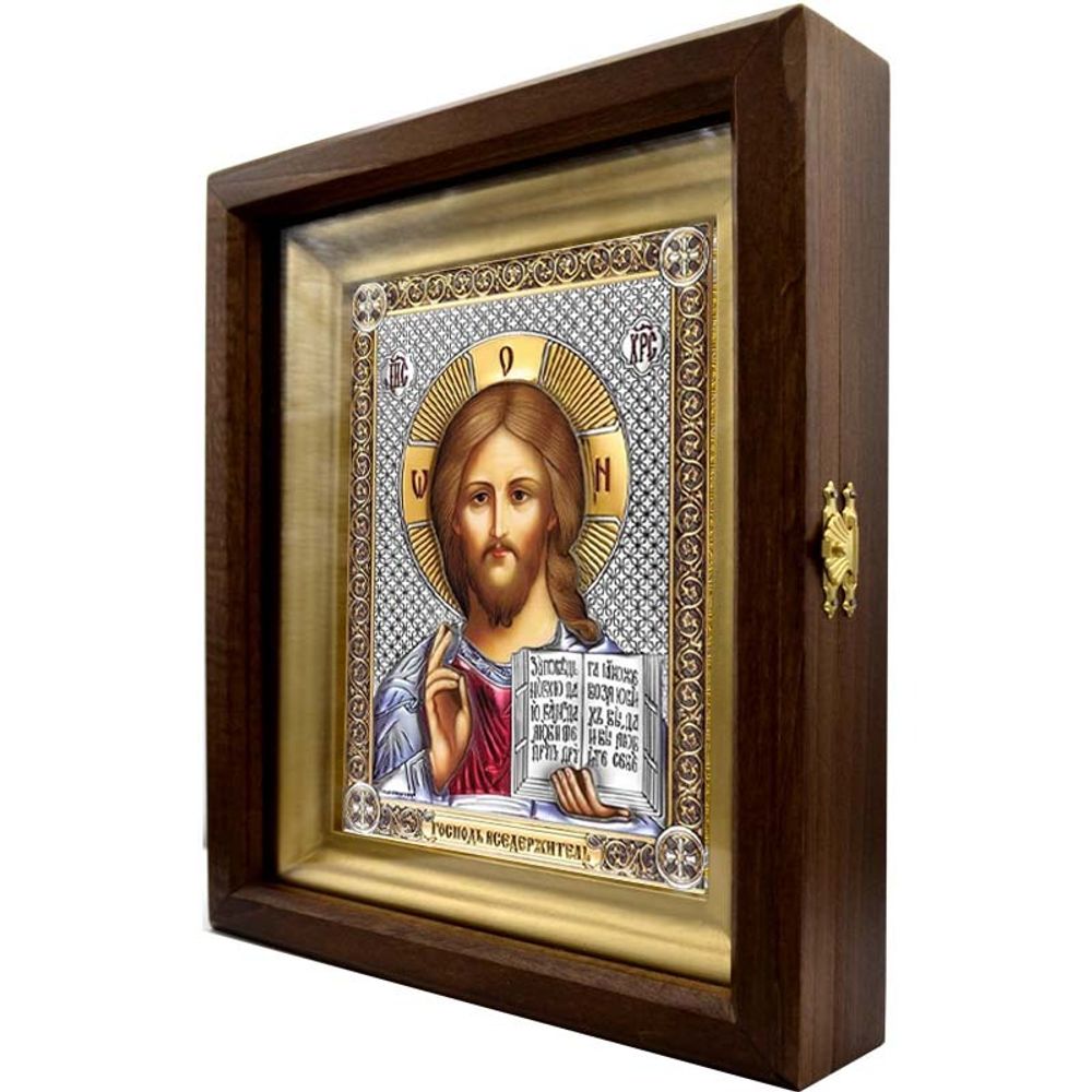 Спас Вседержитель. Икона Иисуса Христа в серебряном окладе.