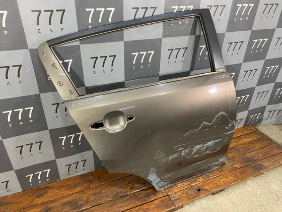 Дверь задняя правая Kia Sportage 3 (SL) 10-16 Б/У Оригинал 770043W000