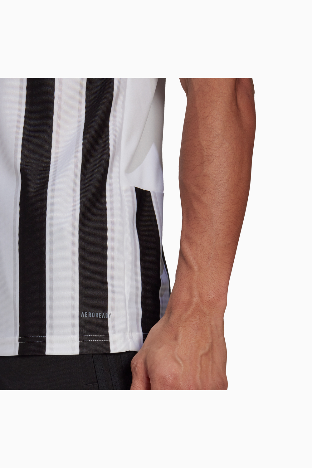 Футболка adidas Striped 21