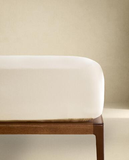 Zara Home - Атласная простыня с эластичной лентой, высота 40 см (300 нитей), экрю, 160х200х40 см