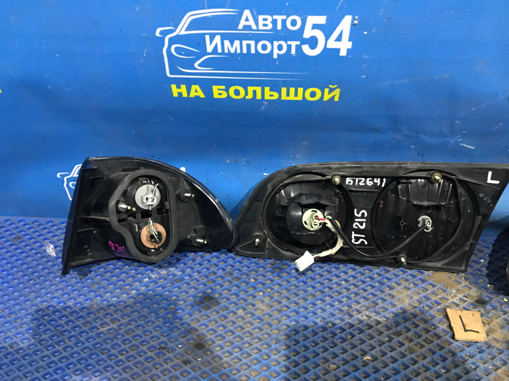 Стоп левый TOYOTA CALDINA 2000-2002