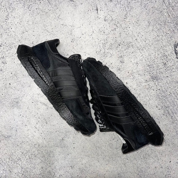 Кроссовки Adidas Retropy all black