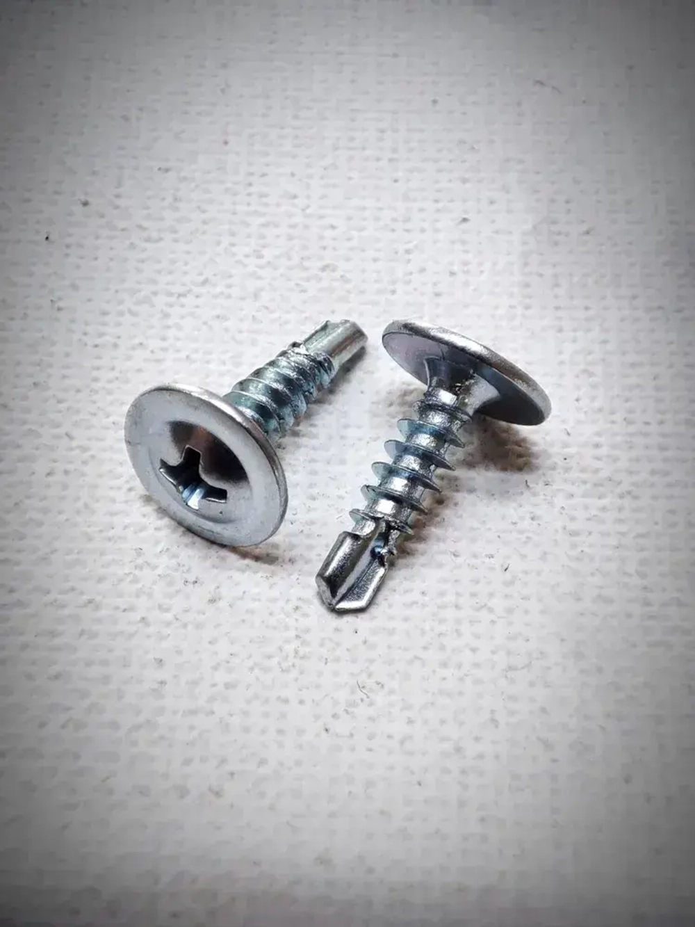 Саморез с прессшайбой 4,2х16 (наконечник-сверло) - 20 штук, универсальный, оцинкованный, шлиц Ph-2