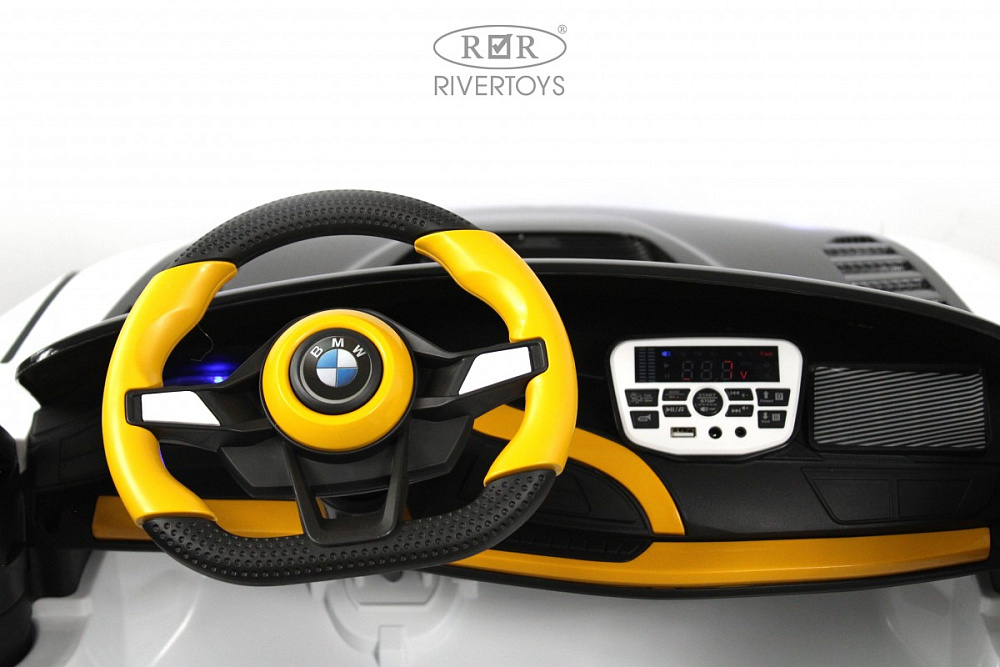 Детский электромобиль RiverToys G007GG белый