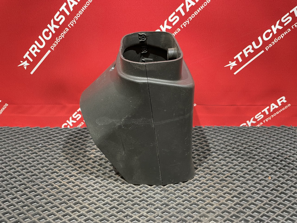 Кожух рулевой колонки