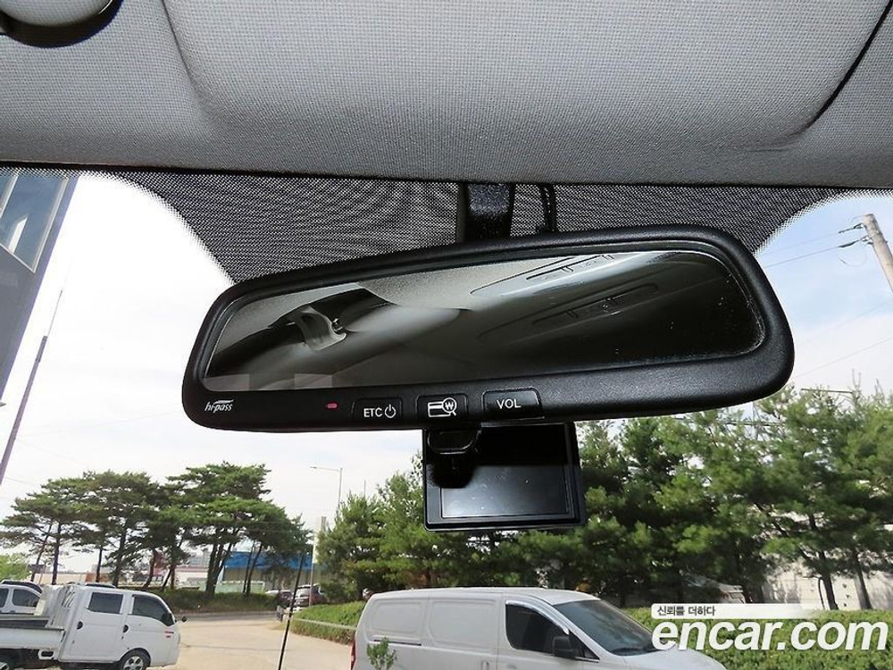 Hyundai The New Grand Starex Van 5-и местный (08.2019)