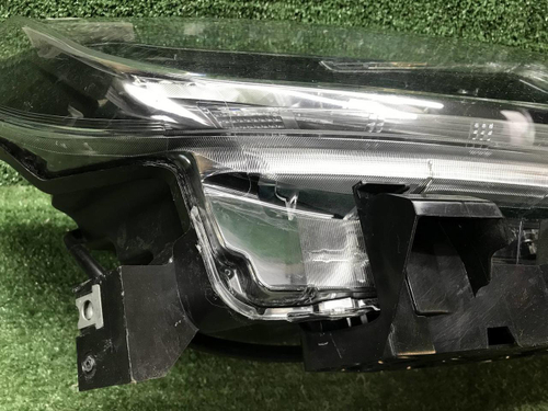 Фара правая Nissan X-Trail T32 (2013-2019) галоген